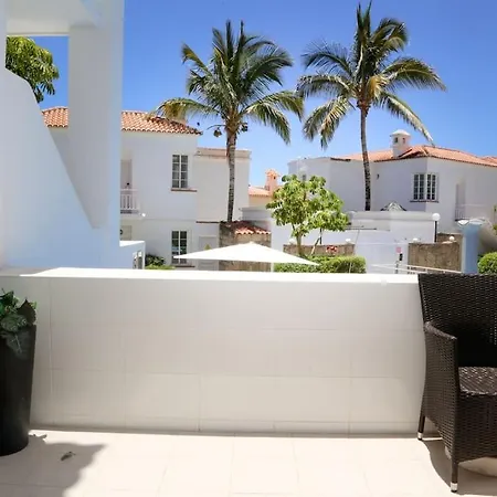 Playa Fanabe 1 Bedroom 阿德耶